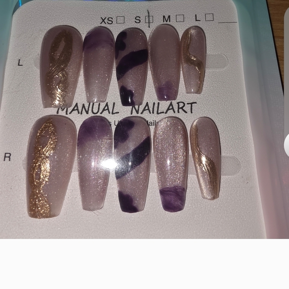 Manual Nailart Elegant Purple and Gold Press-On Nails